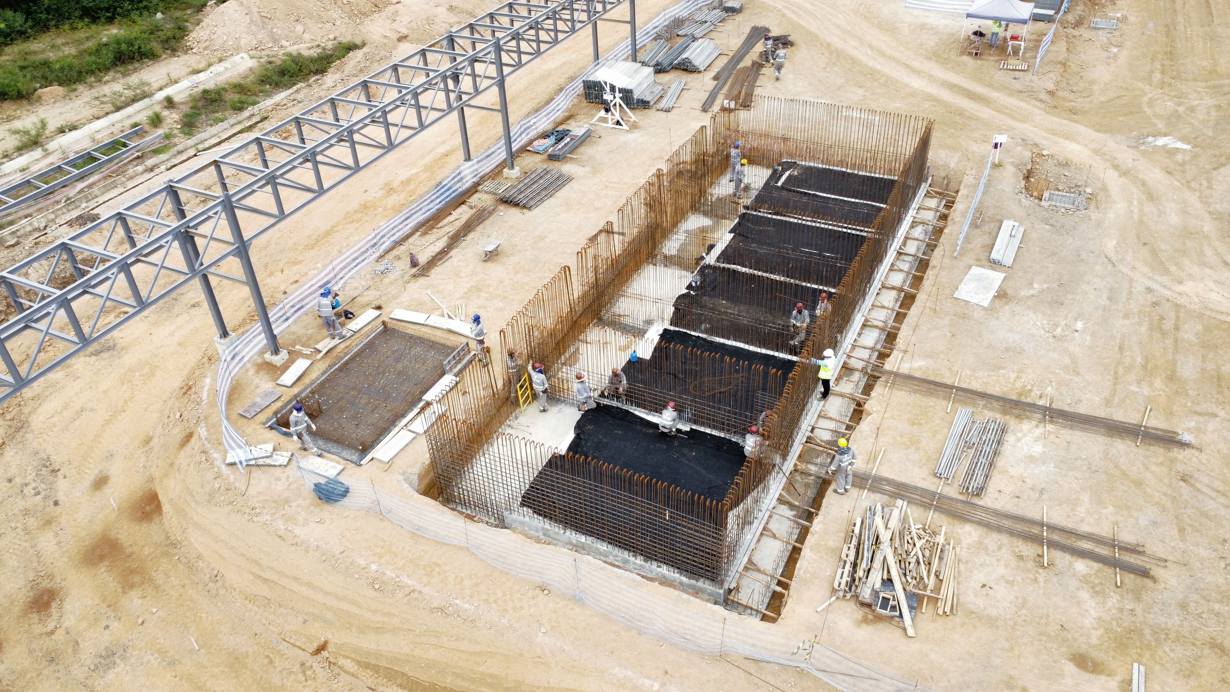 OBRA É INICIADA EM BELO JARDIM