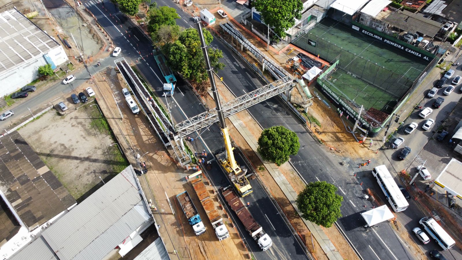 OBRA DA PASSARELA DO CANAÃ É INICIADA EM MACEIÓ/AL